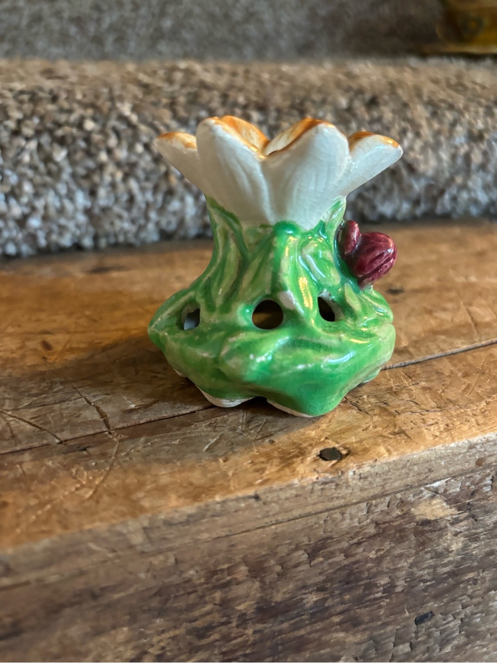 Vintage ceramic flower frog - Picture 3 of 6